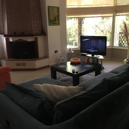 Vacation Home In Gjiri I Lalezit, Lalez, ดูร์เรส ภายนอก รูปภาพ