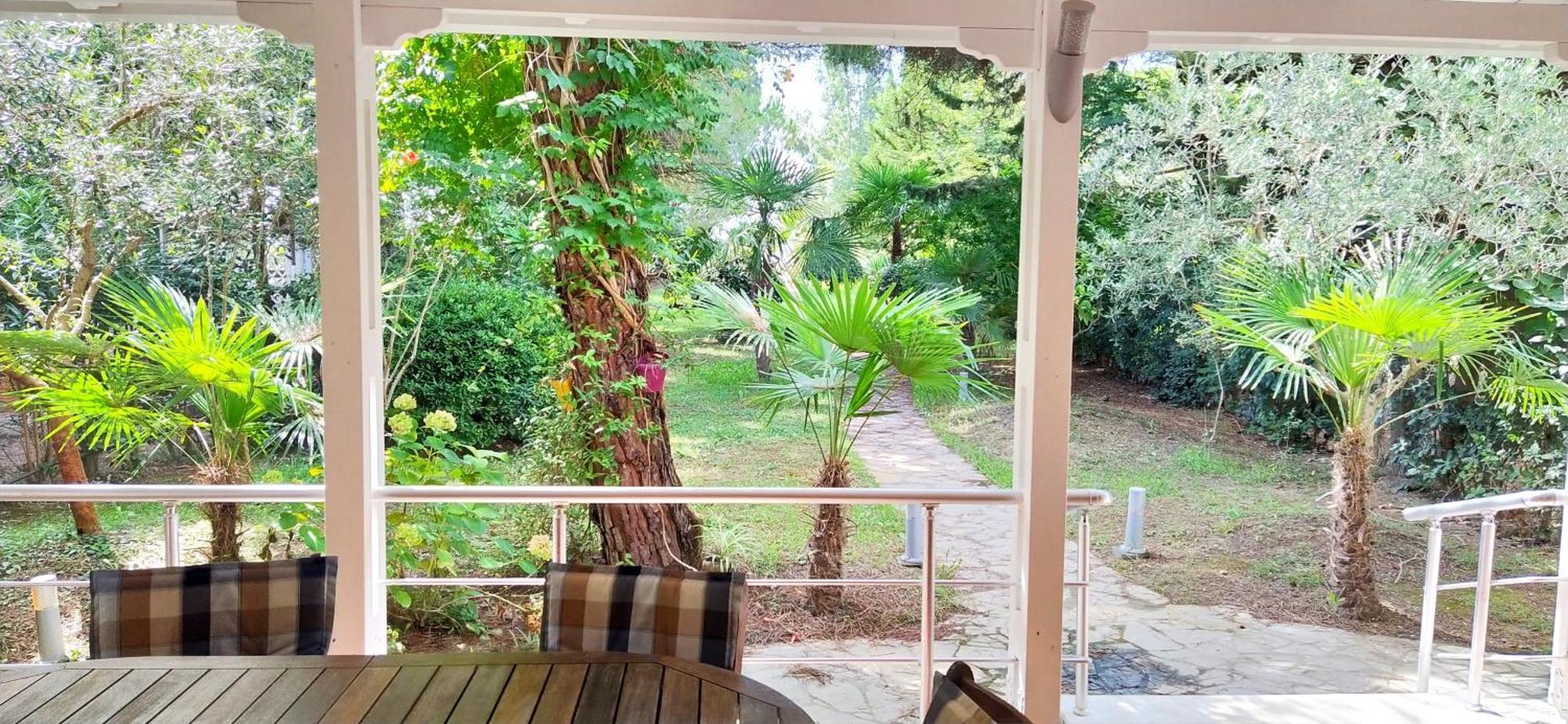 Vacation Home In Gjiri I Lalezit, Lalez, ดูร์เรส ภายนอก รูปภาพ