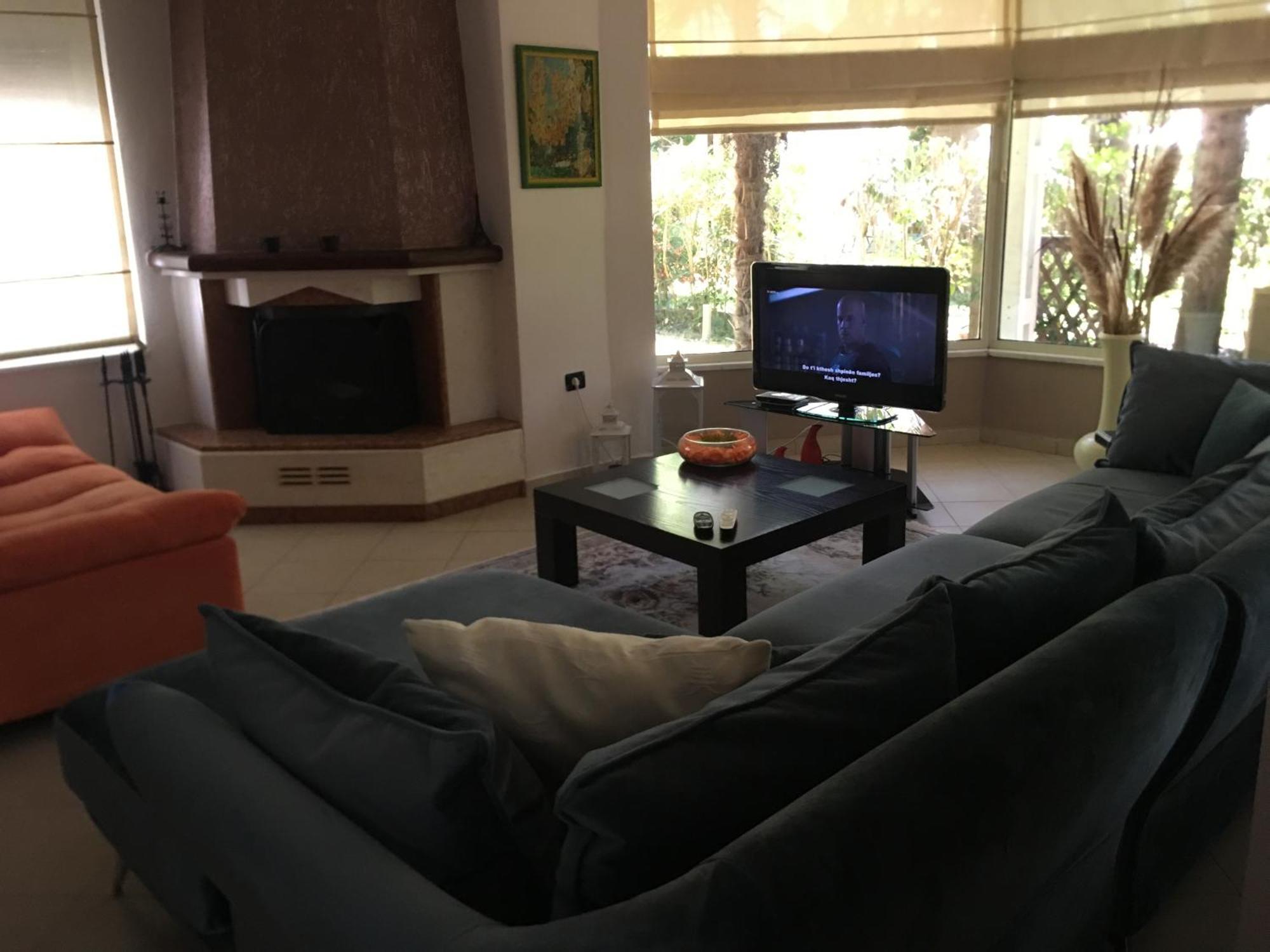 Vacation Home In Gjiri I Lalezit, Lalez, ดูร์เรส ภายนอก รูปภาพ